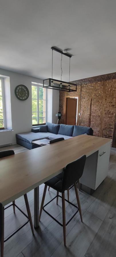 Appartement D'Hippolyte - Vue Musee Rimbaud Charleville-Mezieres Ngoại thất bức ảnh
