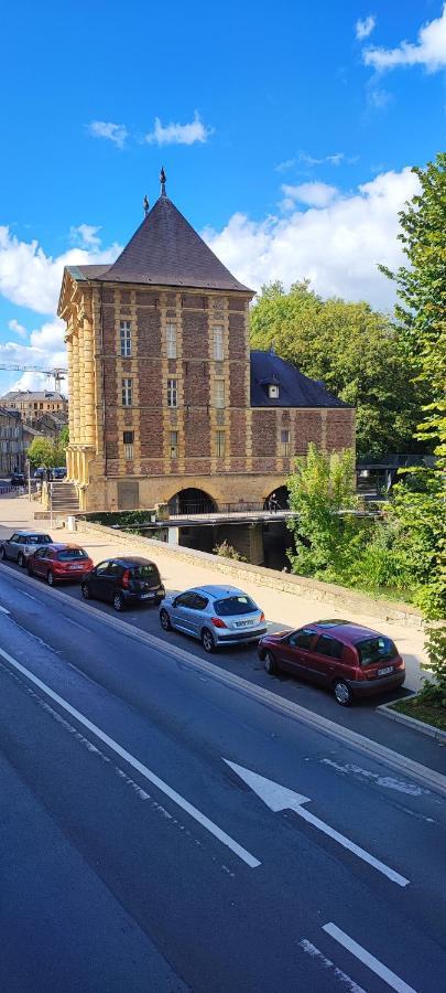 Appartement D'Hippolyte - Vue Musee Rimbaud Charleville-Mezieres Ngoại thất bức ảnh